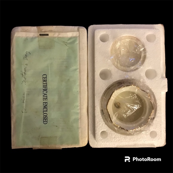 Heirloom Porcelain Music Box Collection |2002 Ardleigh Elliot|Hadleigh Collectio - Picture 10 of 10